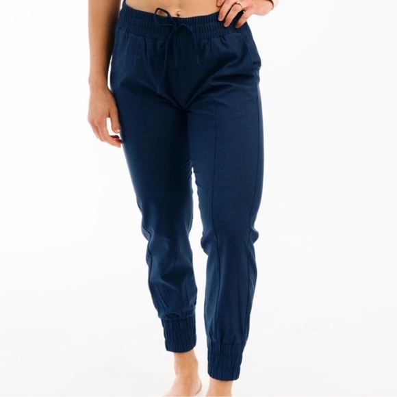 ZYIA Pants - ZYIA Perfection Joggers size XL